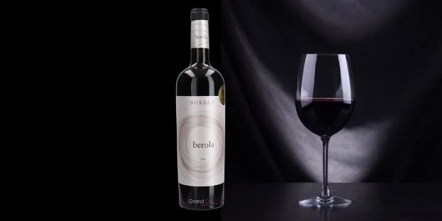 Rode wijn Berola