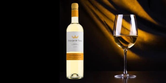 Witte wijn principe de Viana Chardonnay